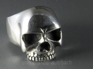 Totenkopf Ring